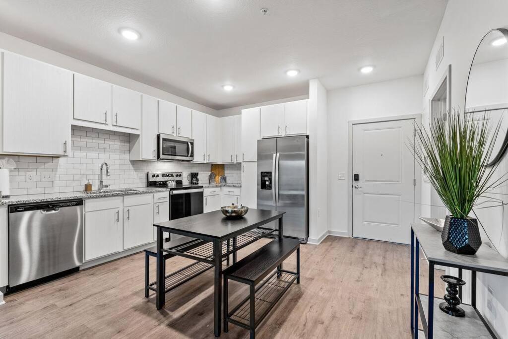 Complete Apartment ,10 Min To Parks Pets Allowed, Resort-Style Amenities Orlando Esterno foto